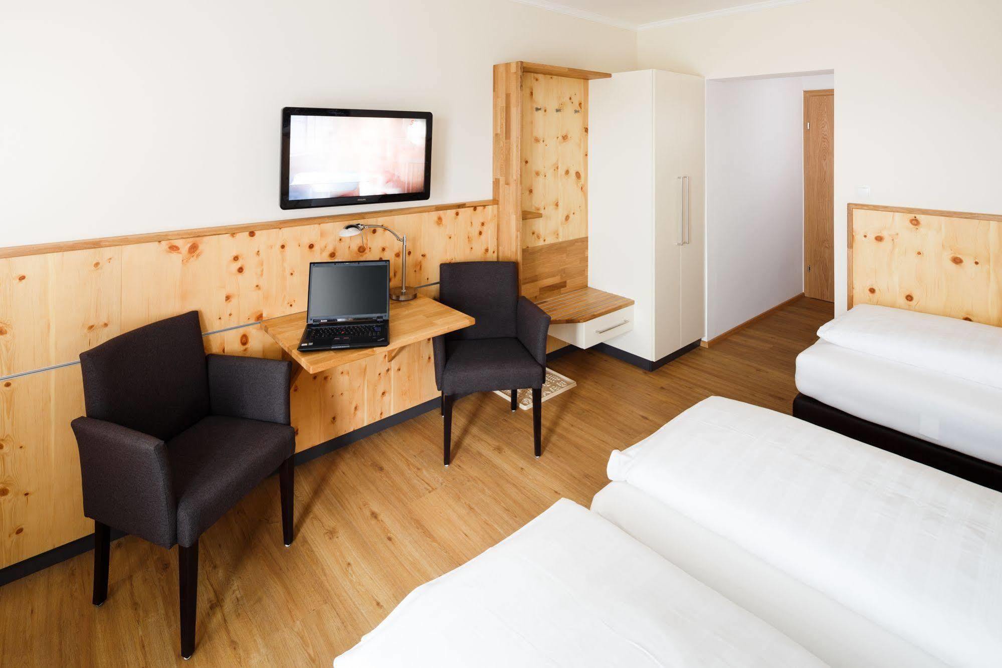 Pension Jageredt Nussbach Exterior foto