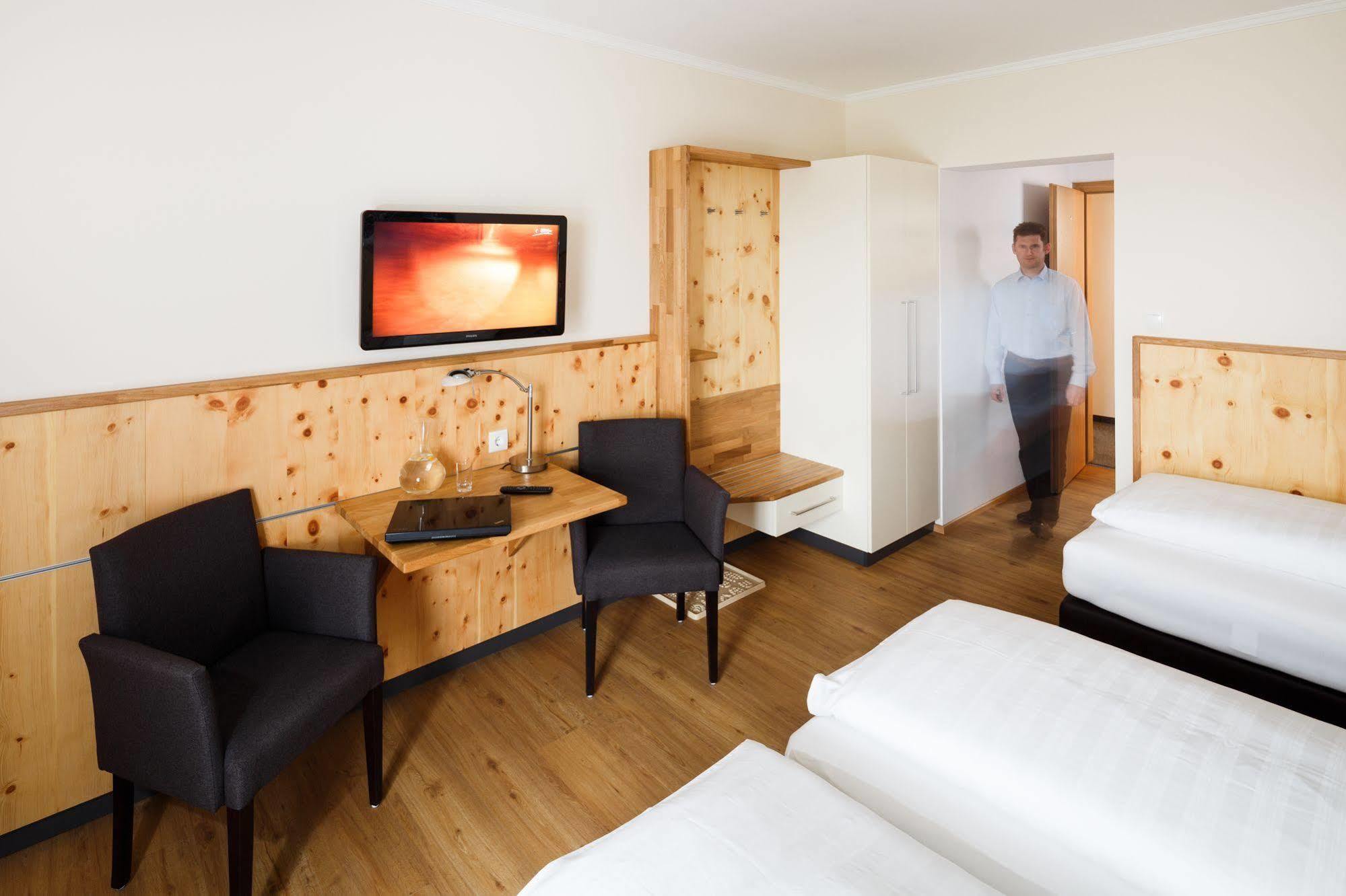 Pension Jageredt Nussbach Exterior foto