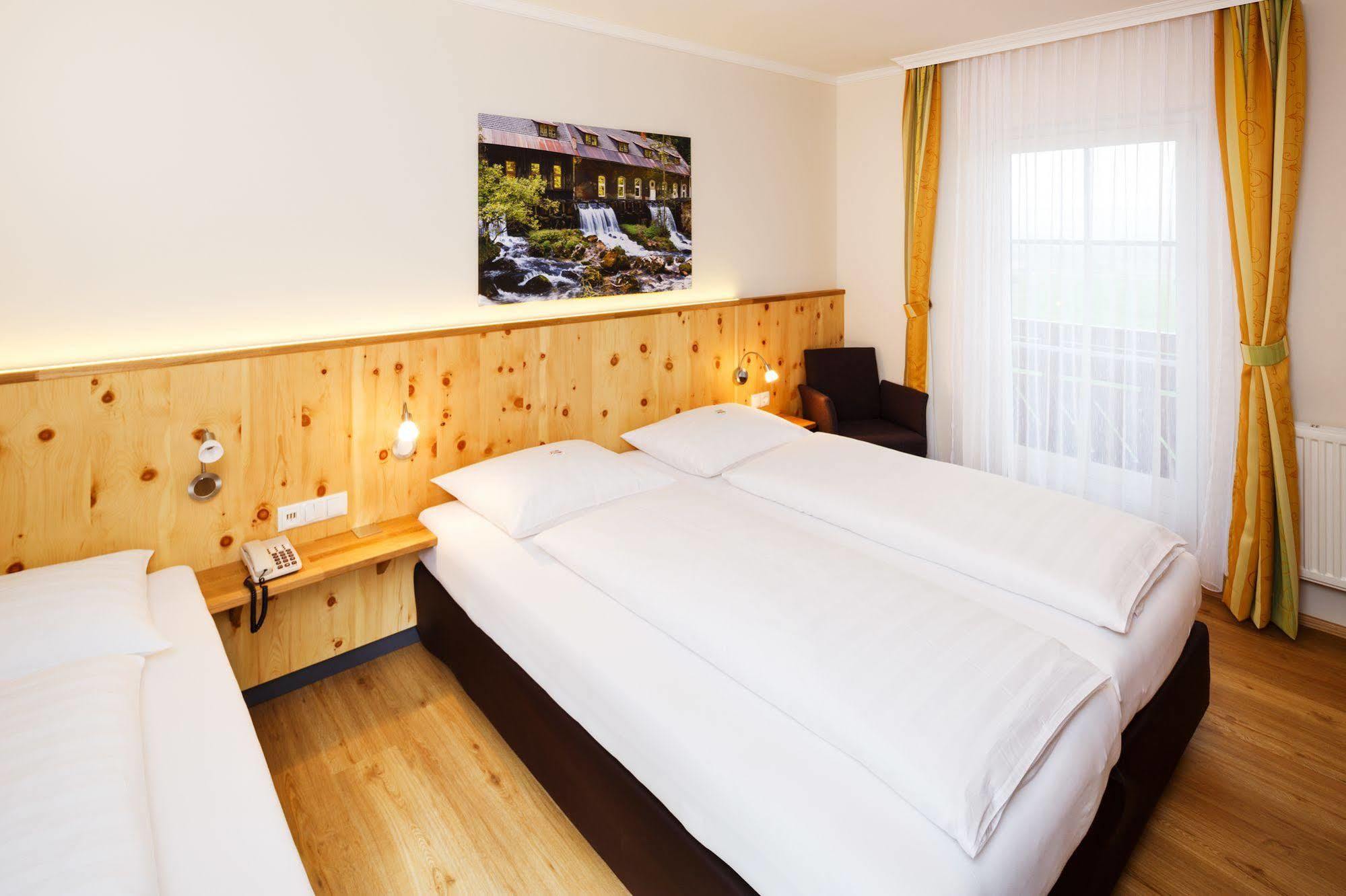 Pension Jageredt Nussbach Exterior foto